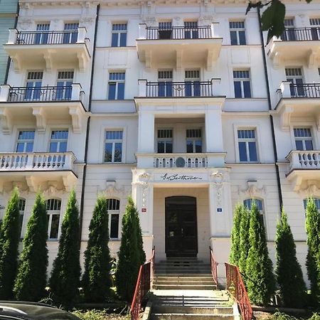 Апартаменти Rezidence Beethoven Карлові Вари Екстер'єр фото